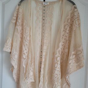 Embroidered Lace Kimono Cardigan with Half Sleeves